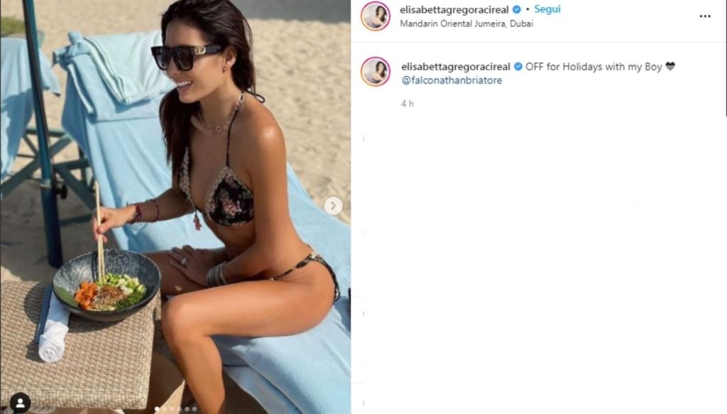 Elisabetta Gregoraci, il bikini a Dubai