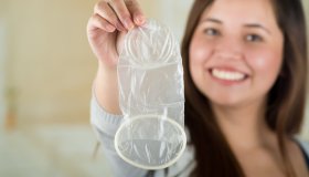 Conosci il preservativo femminile? Ecco cos’è, come si mette e tutti i vantaggi