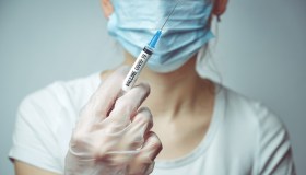 Covid-19, come e perché il vaccino protegge