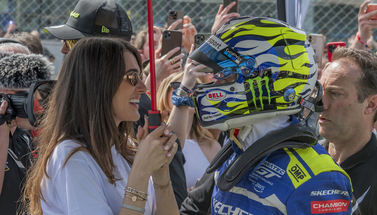 Francesca Sofia Novello, la dedica d’amore a Valentino Rossi nel giorno dell’addio
