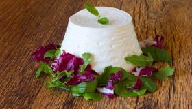 Ricotta: il latticino leggero e morbido, buono anche se sei a dieta