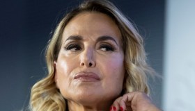 Barbara D’Urso sempre più isolata, salta anche l’ultimo progetto