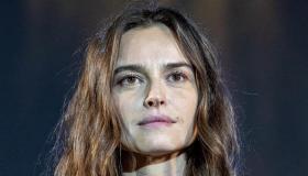 Kasia Smutniak dice no ai ritocchini: “A 40 anni sto bene con me stessa”