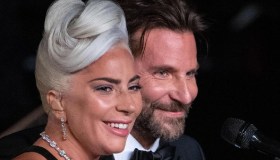 Lady Gaga, Bradley Cooper rompe il silenzio e commenta le voci su di loro