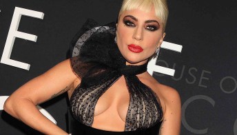 Lady Gaga, gli outfit pazzeschi alle premiere di House of Gucci