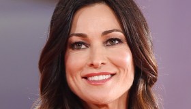 Manuela Arcuri si sposa (di nuovo): la proposta di Giovanni Di Gianfrancesco