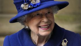 Regina Elisabetta, il Natale arriva a Windsor: l’albero è favoloso