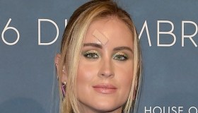 Valentina Ferragni mostra la cicatrice dell’intervento: una vita senza filtri