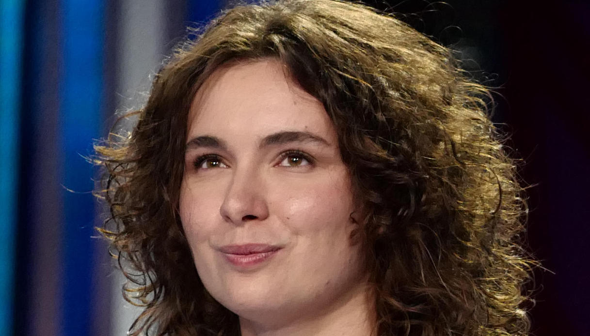 Le Iene, Madame e il vuoto dell’esistenza: l’importanza dell’accettazione