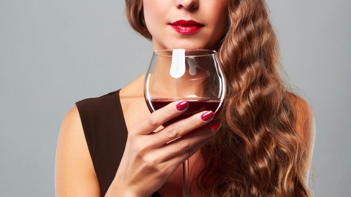 Alcol e donne: less is better, anche durante le feste. Ecco perché 
