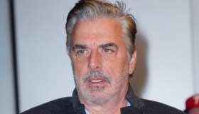 Chris Noth, una quarta donna lo accusa di molestie: il racconto