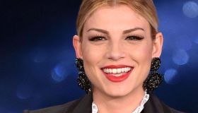 Sanremo 2022, Emma al Festival: i suoi look da valletta, super ospite e concorrente