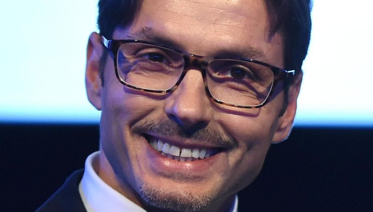 Pier Silvio Berlusconi diventa nonno, l’arrivo segreto di Olivia