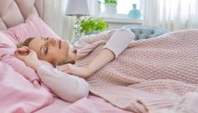 Coperta ponderata: la tua alleata contro i problemi d’insonnia