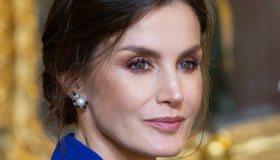 Letizia di Spagna, la foto di Natale è una delusione. Ma le figlie sono bellissime