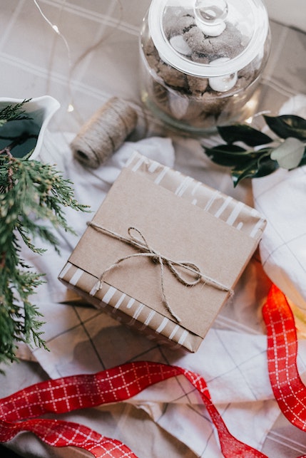 Come impacchettare i regali in modo sostenibile