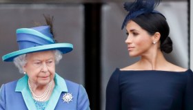 Regina Elisabetta, il Natale più triste di sempre. E la pugnalata di Meghan Markle