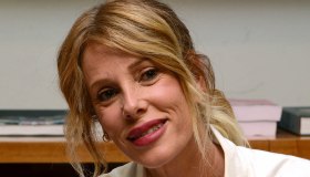 Alessia Marcuzzi celebra l’anniversario con il marito e pubblica il video delle nozze