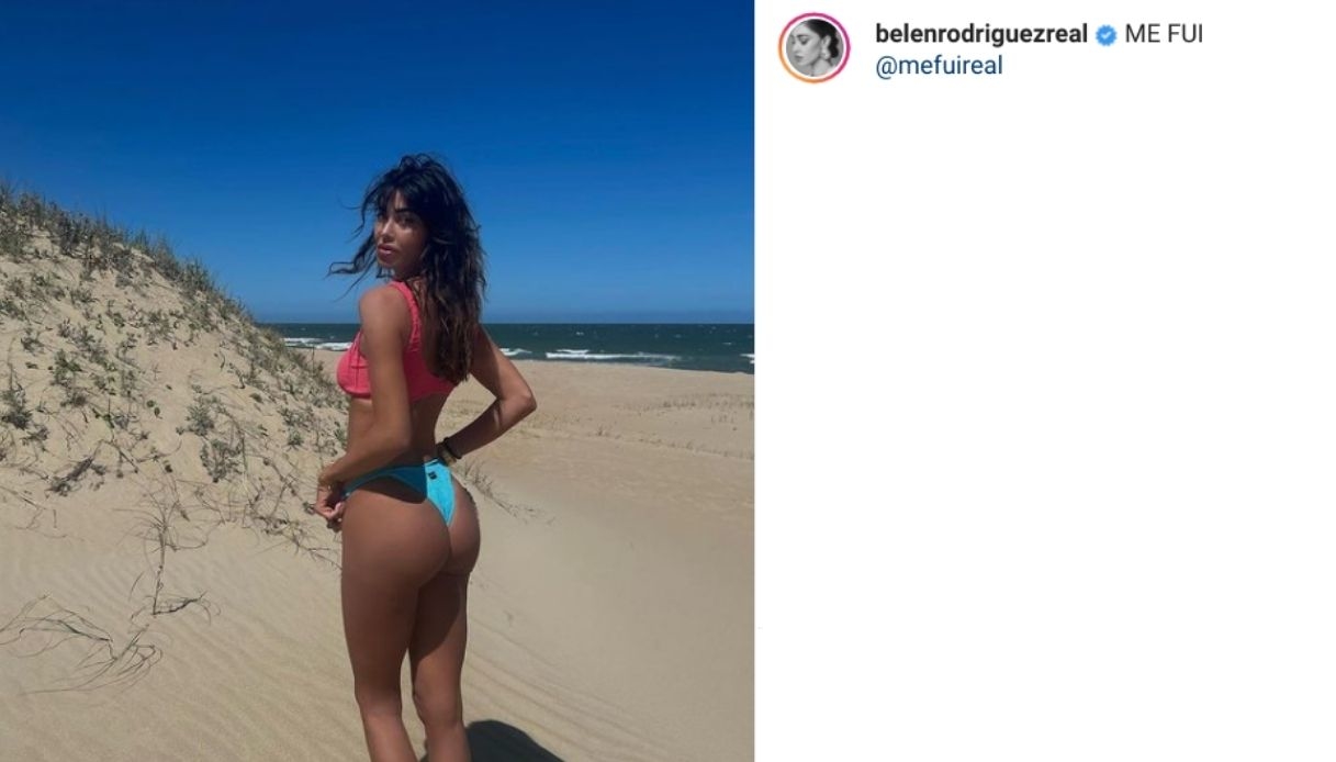 Belen, la foto in Bikini