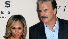 Sex and The City: Chris Noth, la moglie dopo le accuse in lacrime e senza fede