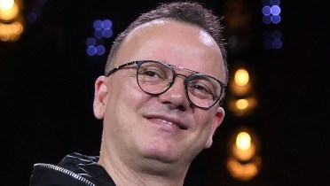 GIGI D'ALESSIO  ANNUNCIA UN EVENTO SPECIALE NEL 2023 GIGI - UNO