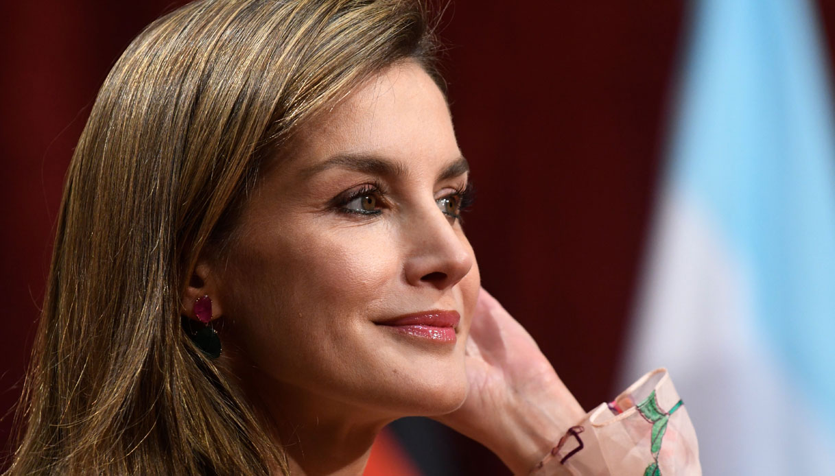 Letizia di Spagna, la nueva y espectacular falda de cuero de Hugo Boss