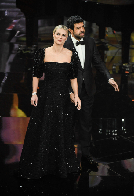Michelle Hunziker (forse) si consola con il modello Carlo Piazza
