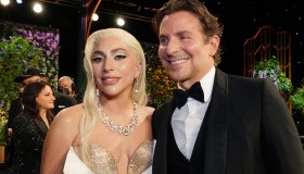 Bradley e Gaga di nuovo insieme (E lui ha esagerato coi ritocchini)