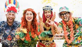 Divertenti e colorati: i gadget (assolutamente da avere) per celebrare il Carnevale