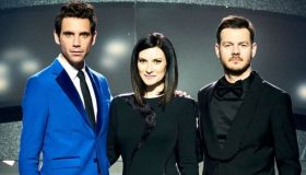 Eurovision 2022, c’è “tensione” tra Cattelan e Laura Pausini: gli indizi