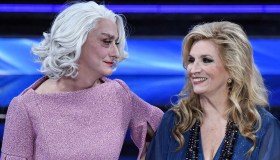 Sanremo 2022, Drusilla Foer e Iva Zanicchi: scambio di battute taglienti