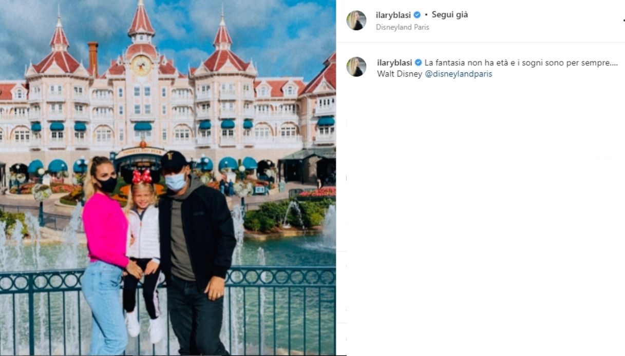 Ilary Blasi e Francesco Totti a Disneyland, il post su Instagram