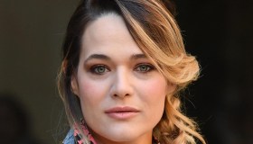 Laura Chiatti in lutto: l’addio all’amica d’infanzia che stringe il cuore