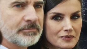 Letizia di Spagna, Felipe positivo al Covid: la Monarchia sulle sue spalle