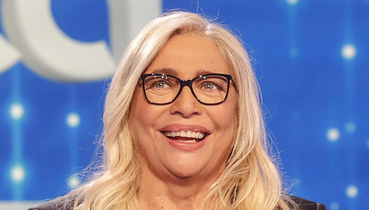 Mara Venier resta a Domenica In: l’indizio in un dettaglio “privato”