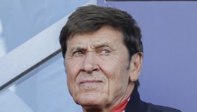 Gianni Morandi, la prima foto su Instagram dopo l’operazione: “C’è di peggio”