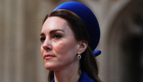 Kate Middleton sempre più magra: cappotto blu regale per l’Ucraina al Commonwealth Day