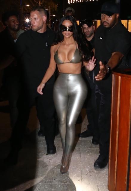 Lizzo sfida Kim Kardashian e lancia il nuovo intimo modellante