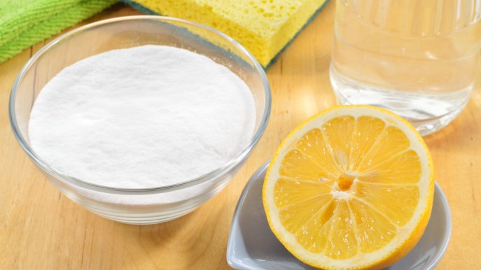 Limone al posto del detersivo: come usarlo nelle pulizie di casa