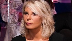 A C’è posta per te “nozze come i Ferragnez”: Maria De Filippi interviene e chiude la busta