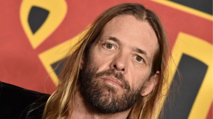 Marijuana, antidepressivi e oppiacei: il cocktail fatale che ha ucciso Taylor Hawkins, il batterista dei Foo Fighters
