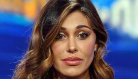 Le Iene, Belen si supera: l’abito arancione è un inno alla primavera