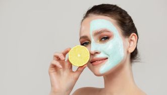 Olio glitter fai da te per pelle e capelli scintillanti