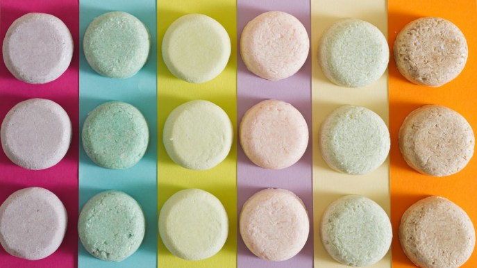 Cosmetici solidi: come scegliere detergenti e creme sostenibili