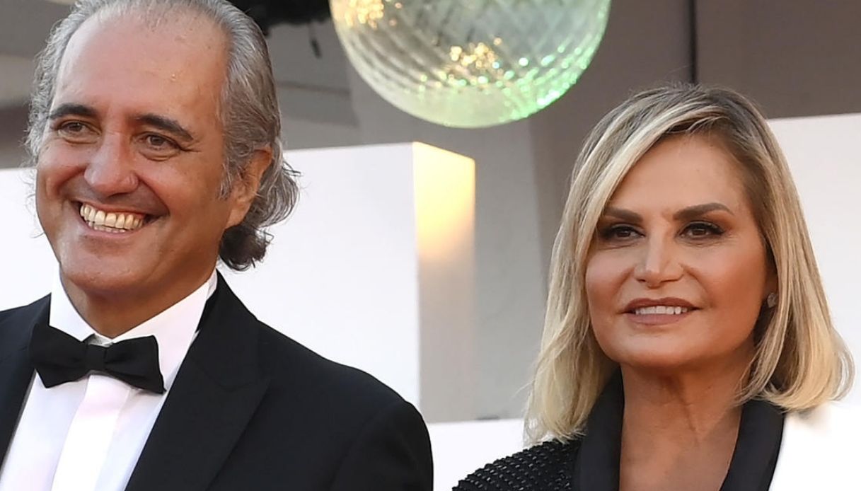 Simona Ventura festeggia il compleanno, gli auguri di Giovanni Terzi Simona Ventura festeggia il compleanno, gli auguri di Giovanni Terzi