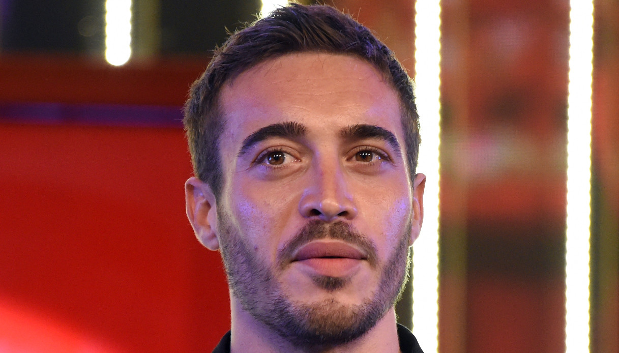 Spinalbese rompe il silenzio sulla malattia: “Problemi al pancreas”