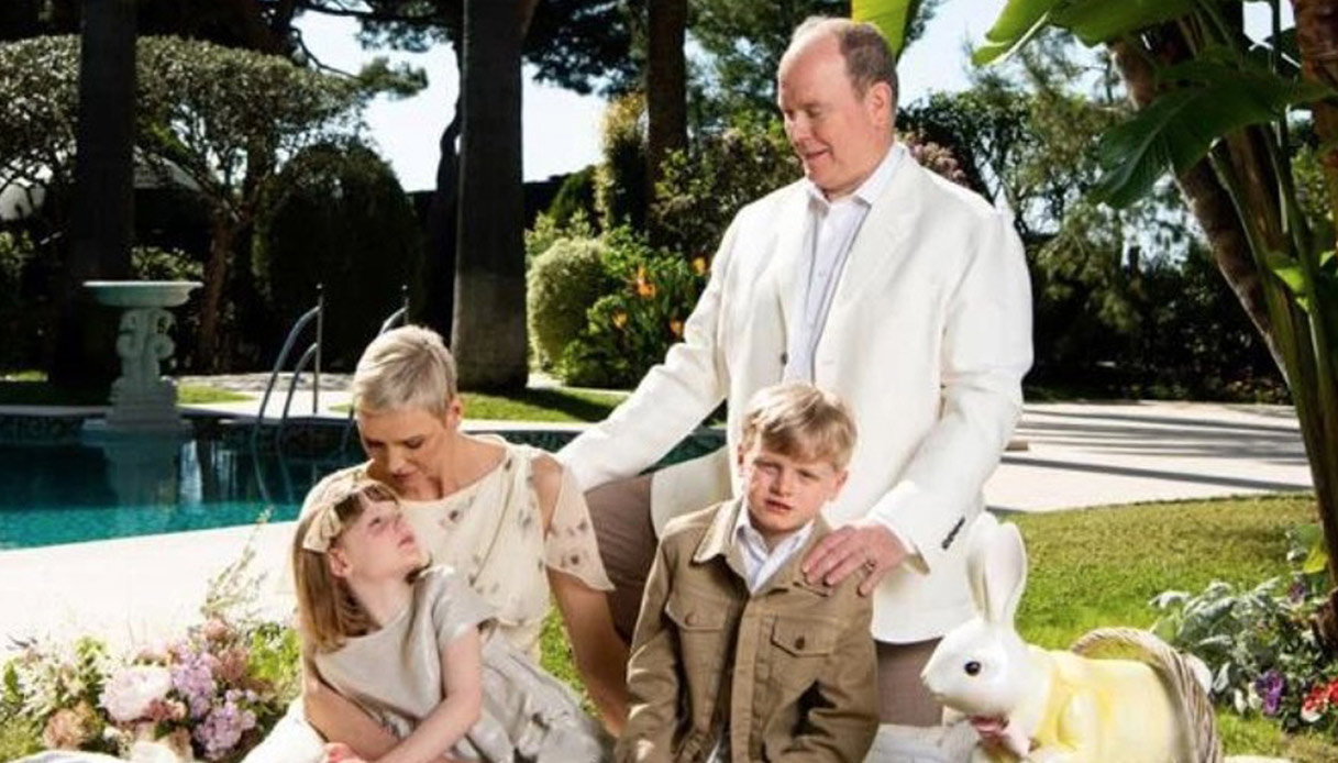 Charlene di Monaco, è gelo con Alberto e lui bacia un’altra: la verità nelle foto