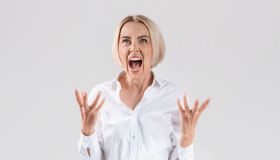 Esaurimento nervoso: cos’è, sintomi, e rimedi