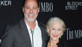 Lutto per Helen Mirren. Muore il figlio a 51 anni per una malattia rara