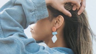 I migliori outfit e abbinamenti con la giacca in jeans